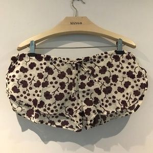 *NWT* - SYLA mini shorts - S/M